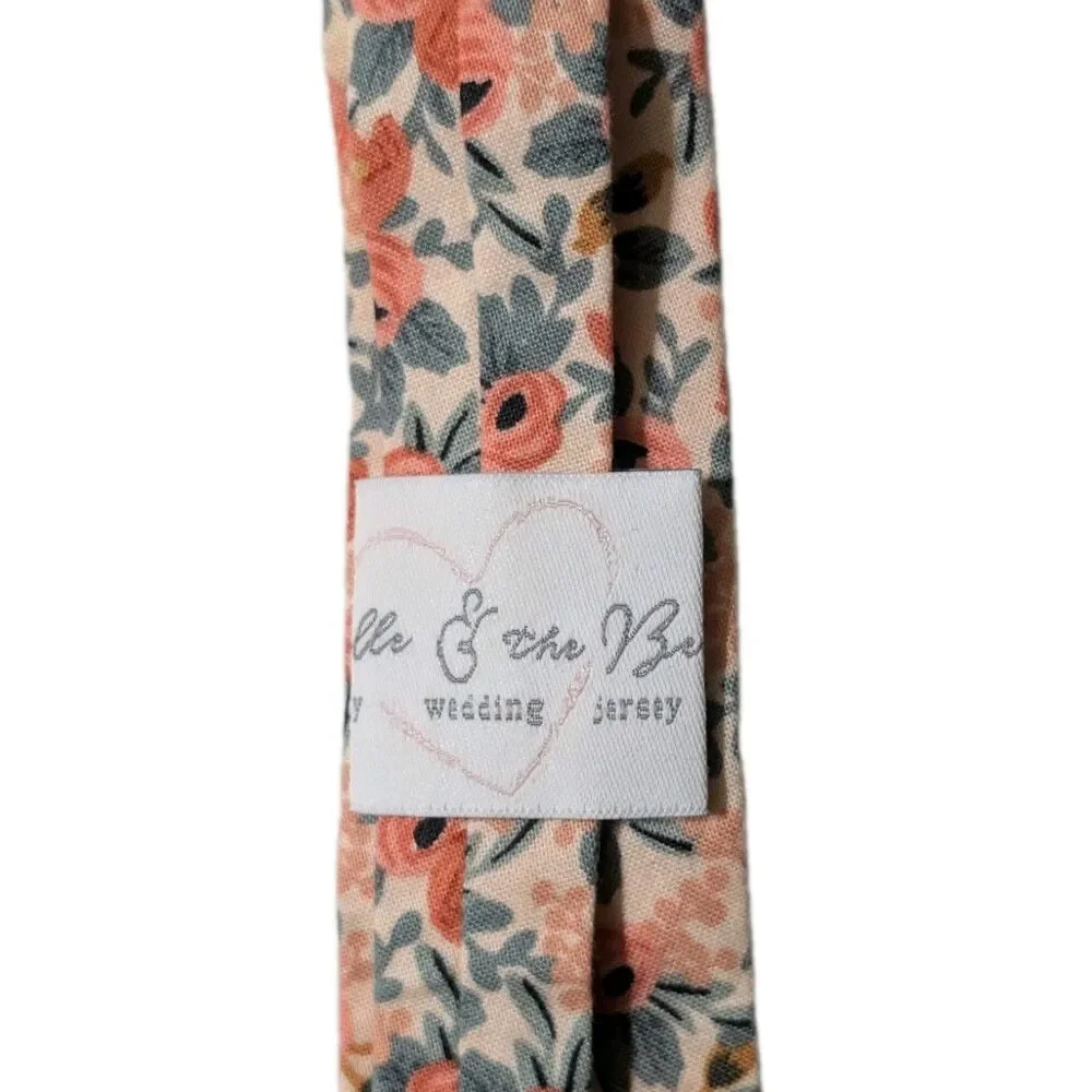 The Belle and The Beau - Kids Tie Size 5 - Rosa in Peach | Clip On